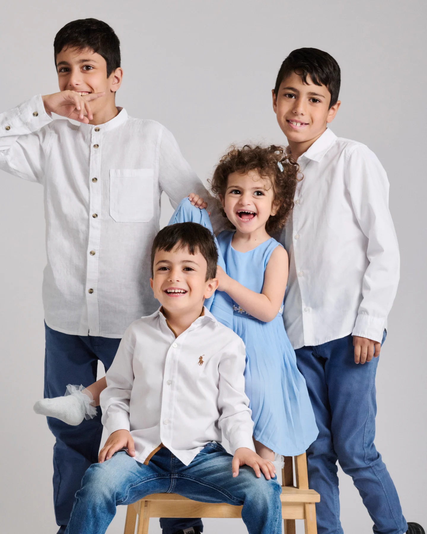 Alkayal Family family portrait photography — image 4