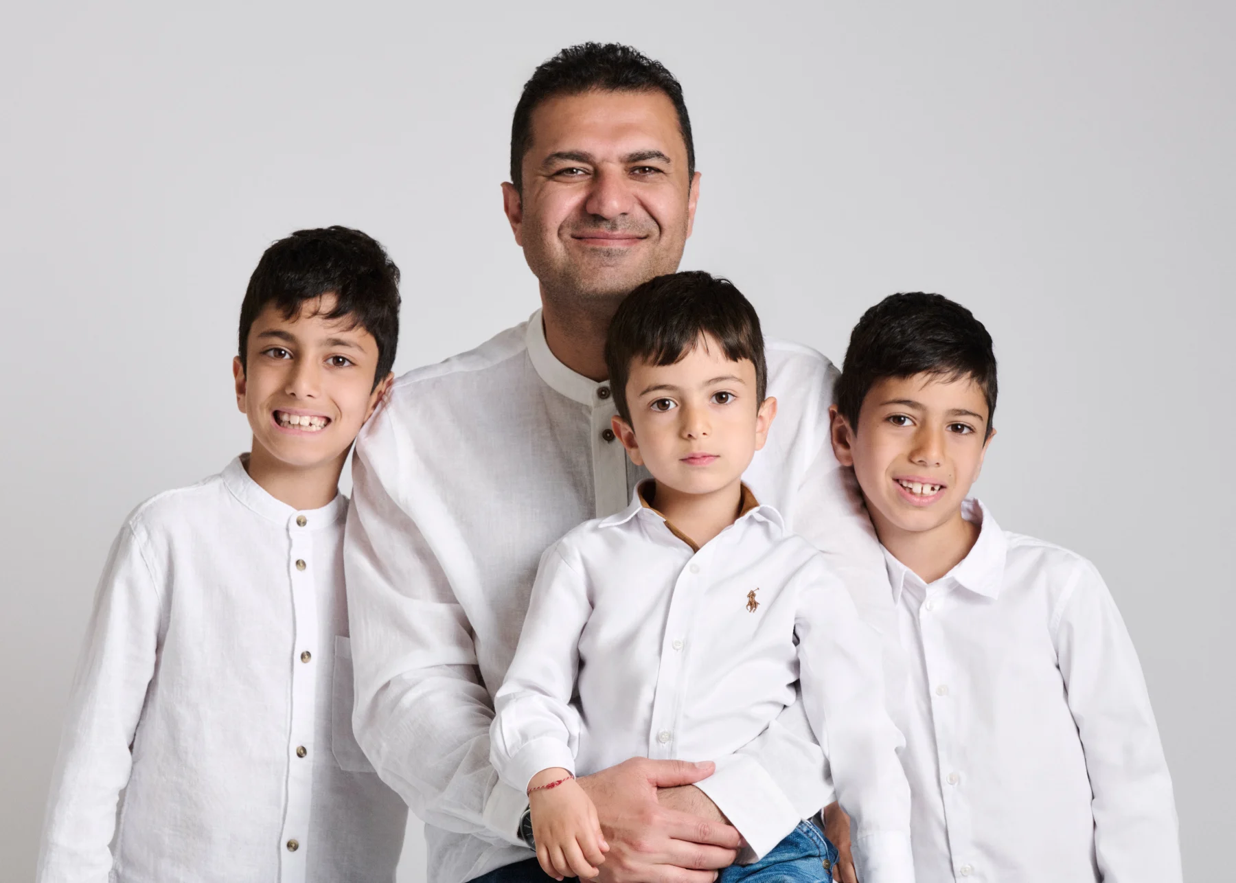 Alkayal Family family portrait photography — image 16