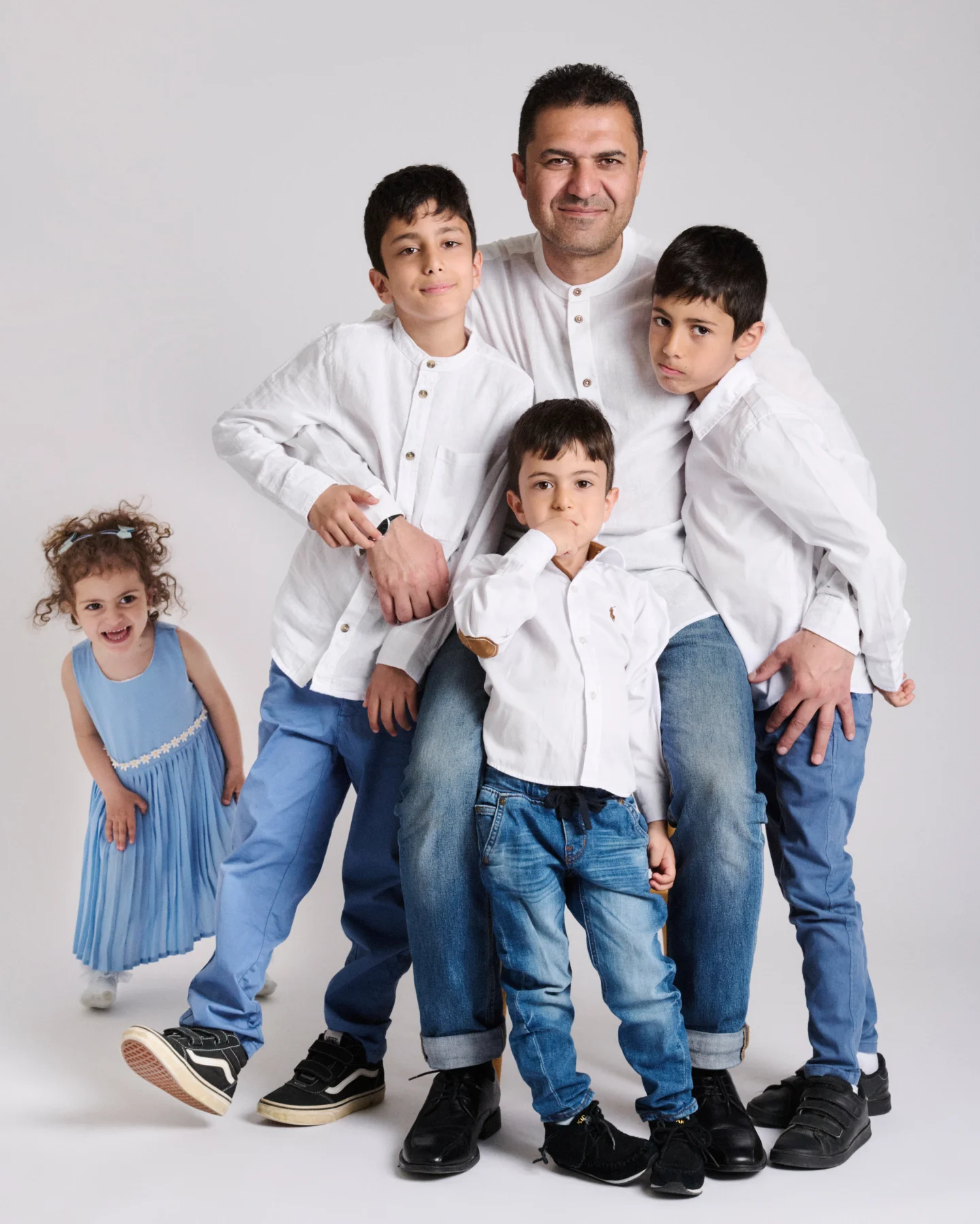 Alkayal Family family portrait photography — image 17
